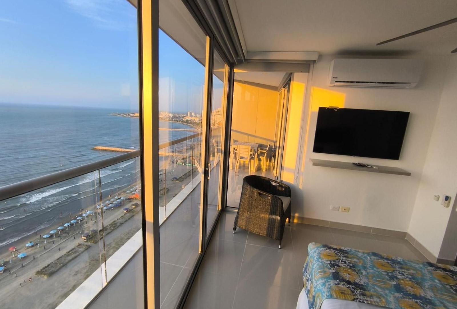 Ocean Front - 5 Stars View * Cartagena