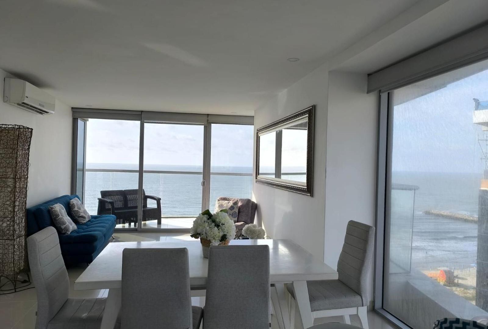 Ocean Front - 5 Stars View Apartamento