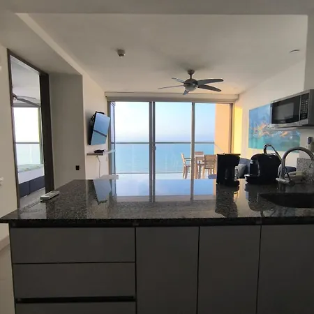 Ocean Front - 5 Stars View Apartamento *
